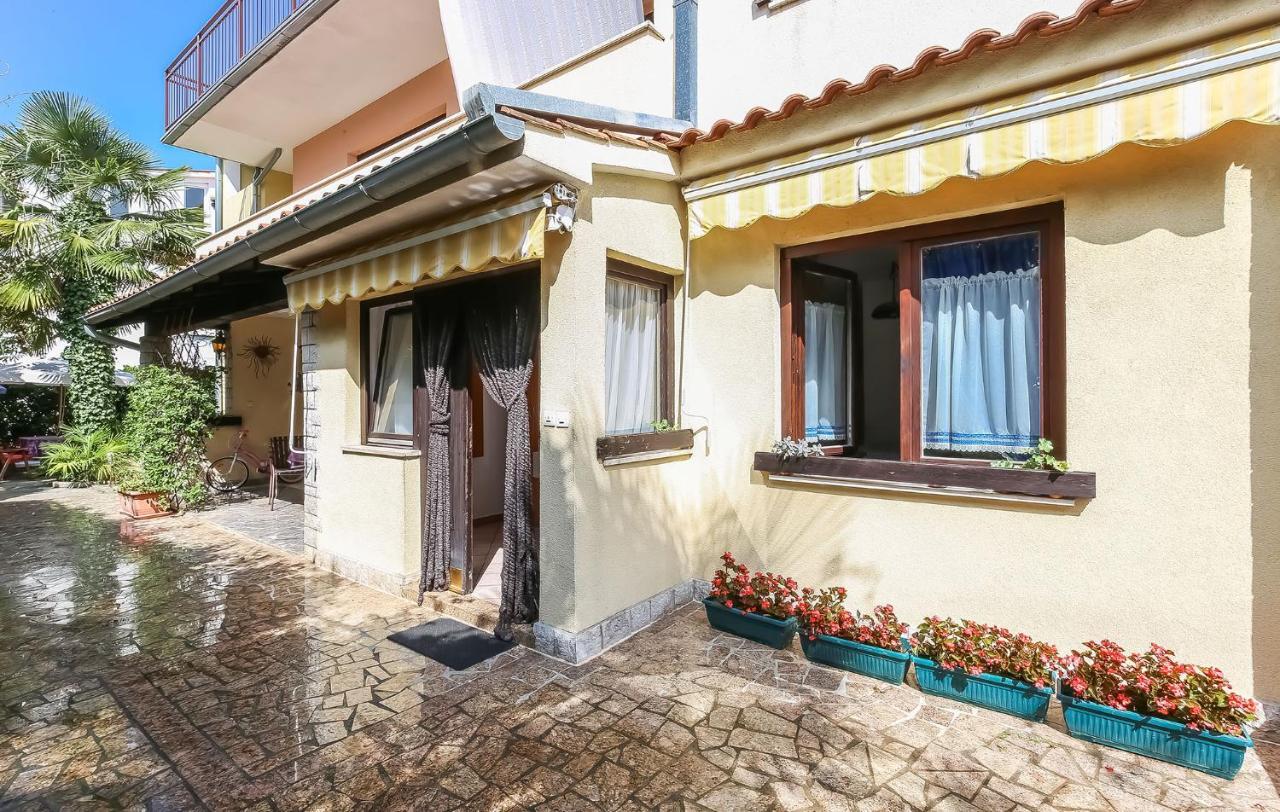 Jelena Apartment Porec Exterior photo